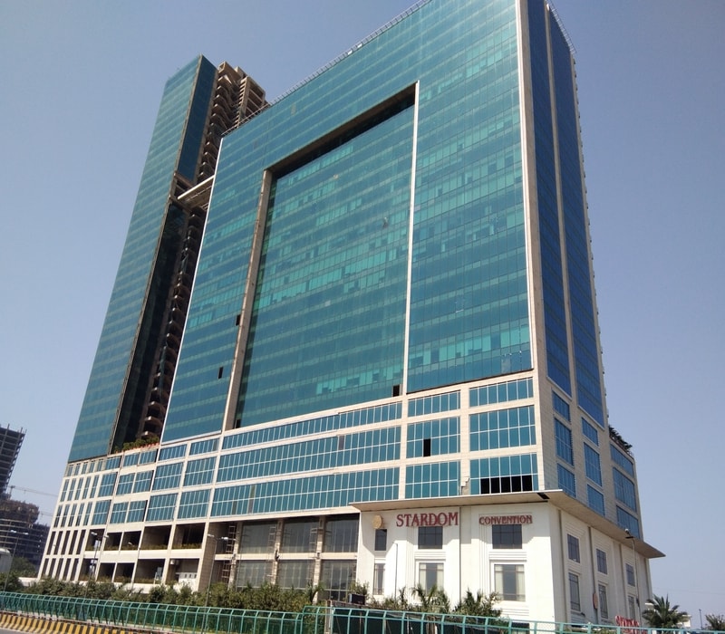 FULLY FURNISHED OFFICE SPACE FOR LEASING AT PRIME LOCATION